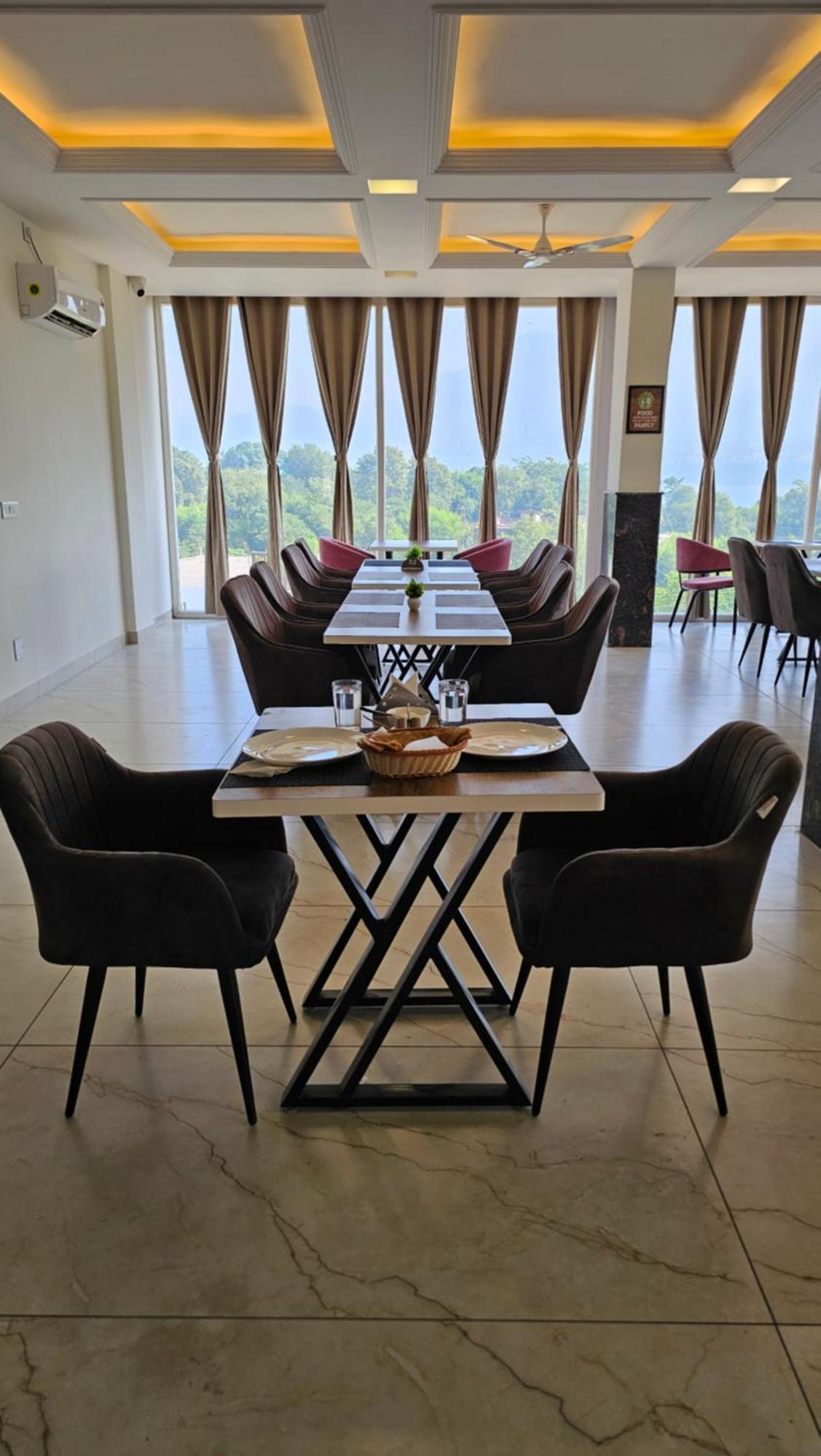 Govind Sagar View Hotel & Restaurant Bilaspur  Exterior photo